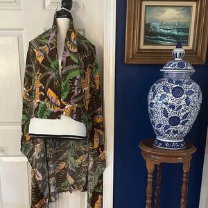 Women’s Viva Praia Tropical Print with Leopard Design Beach Wrap Cover Up Shawl